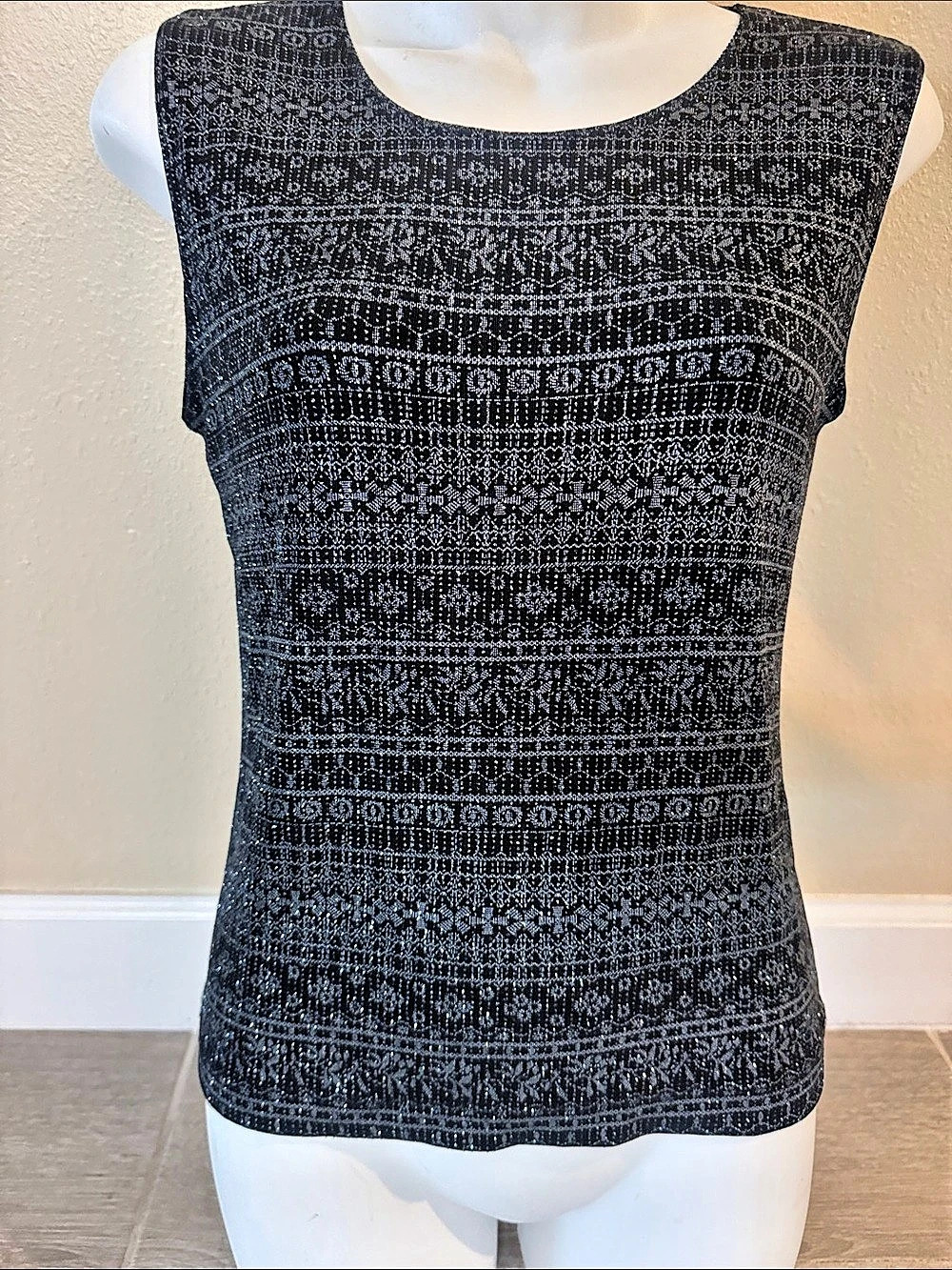 Chico’s Design Black Sparkle Geometric Sleeveless Top